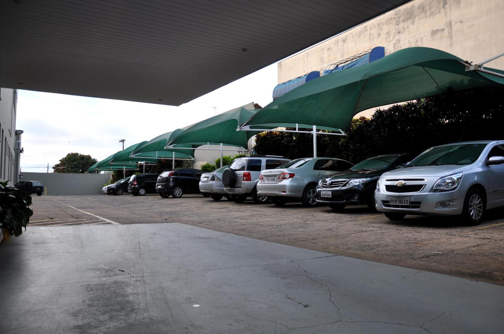 Hotel Carolina Plaza Uberaba Exteriér fotografie
