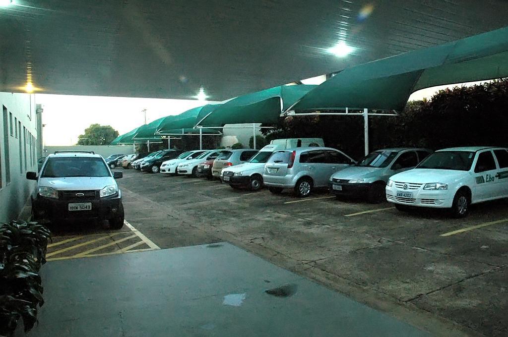 Hotel Carolina Plaza Uberaba Exteriér fotografie